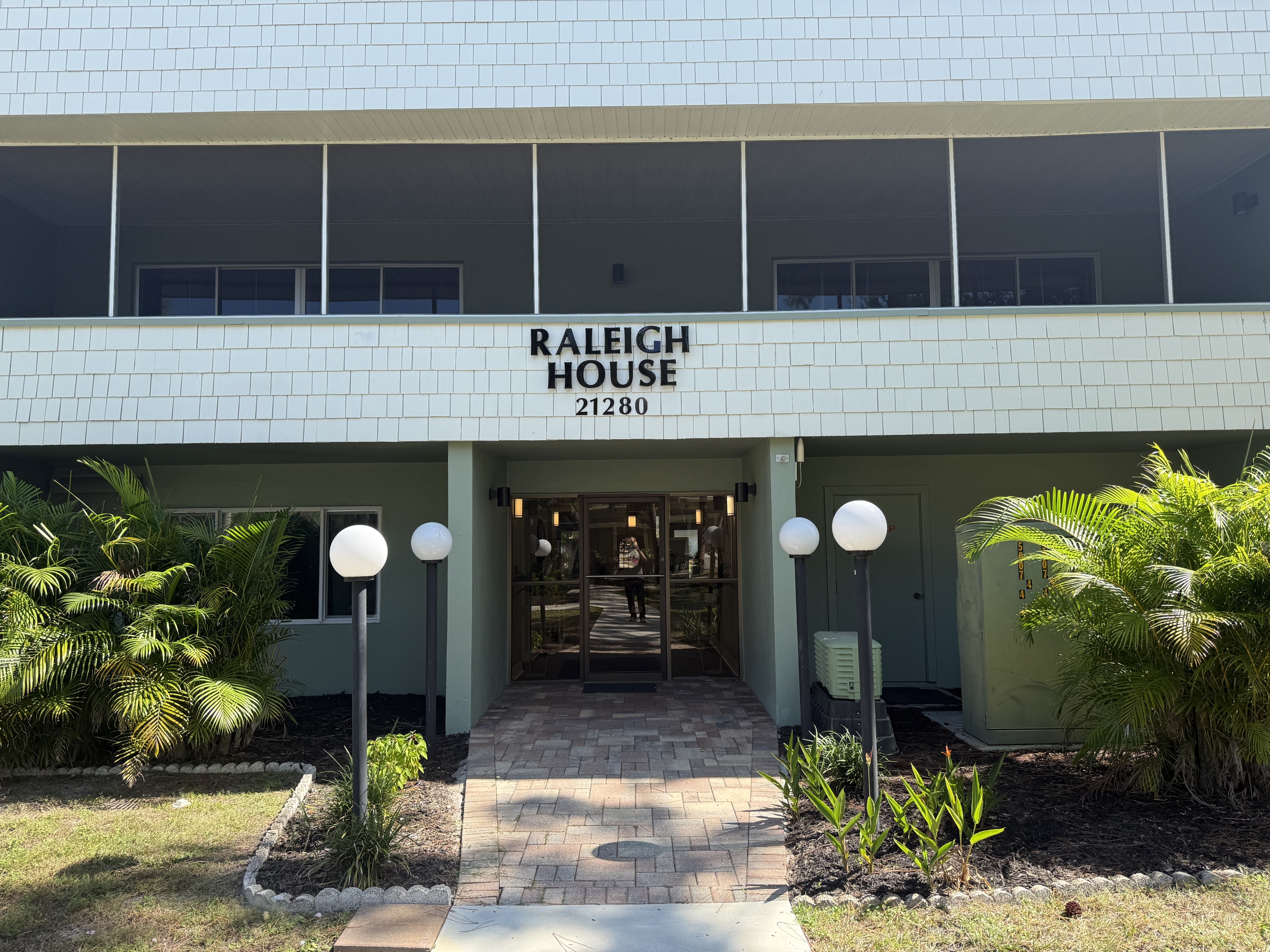 21280 Brinson Avenue - 203